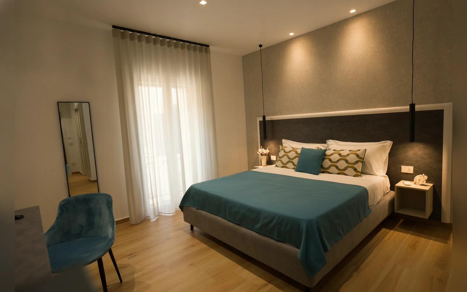 Camera con bagno privato — Enea Suite, Trapani (Sicilia) (foto 16)