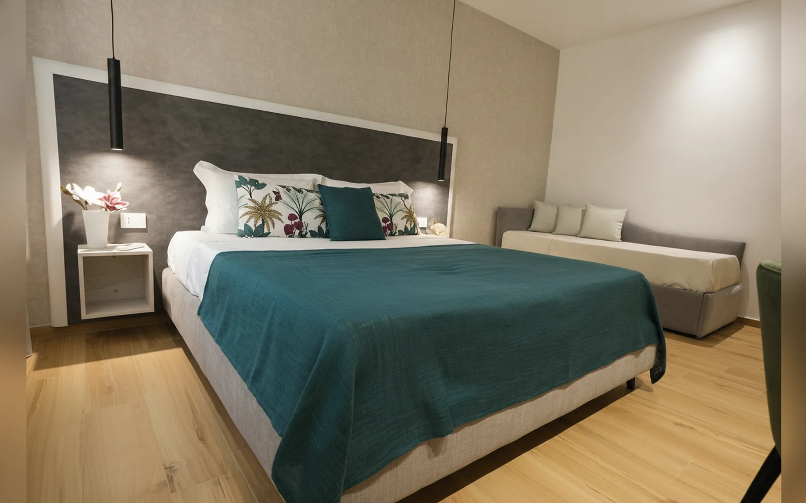 Camera con bagno privato — Enea Suite, Trapani (Sicilia) (foto 22)